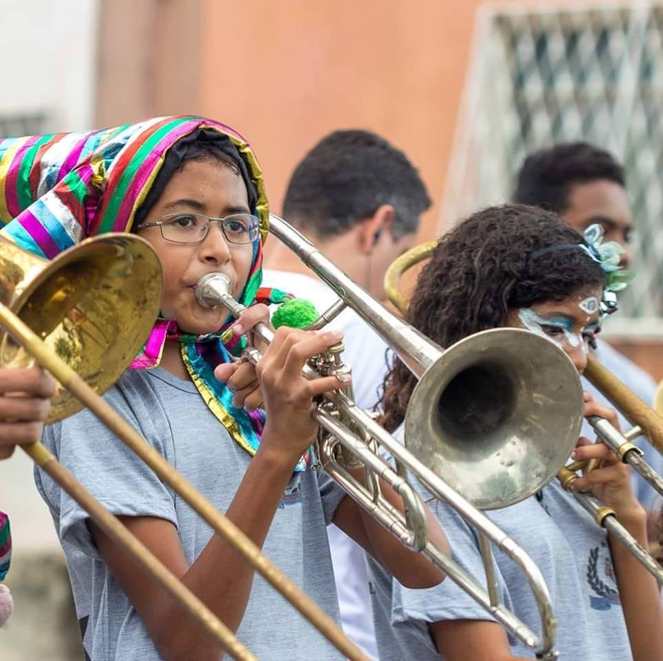 AULA DE iniciação musical será uma das atividades da colônia de férias em Itaguaí