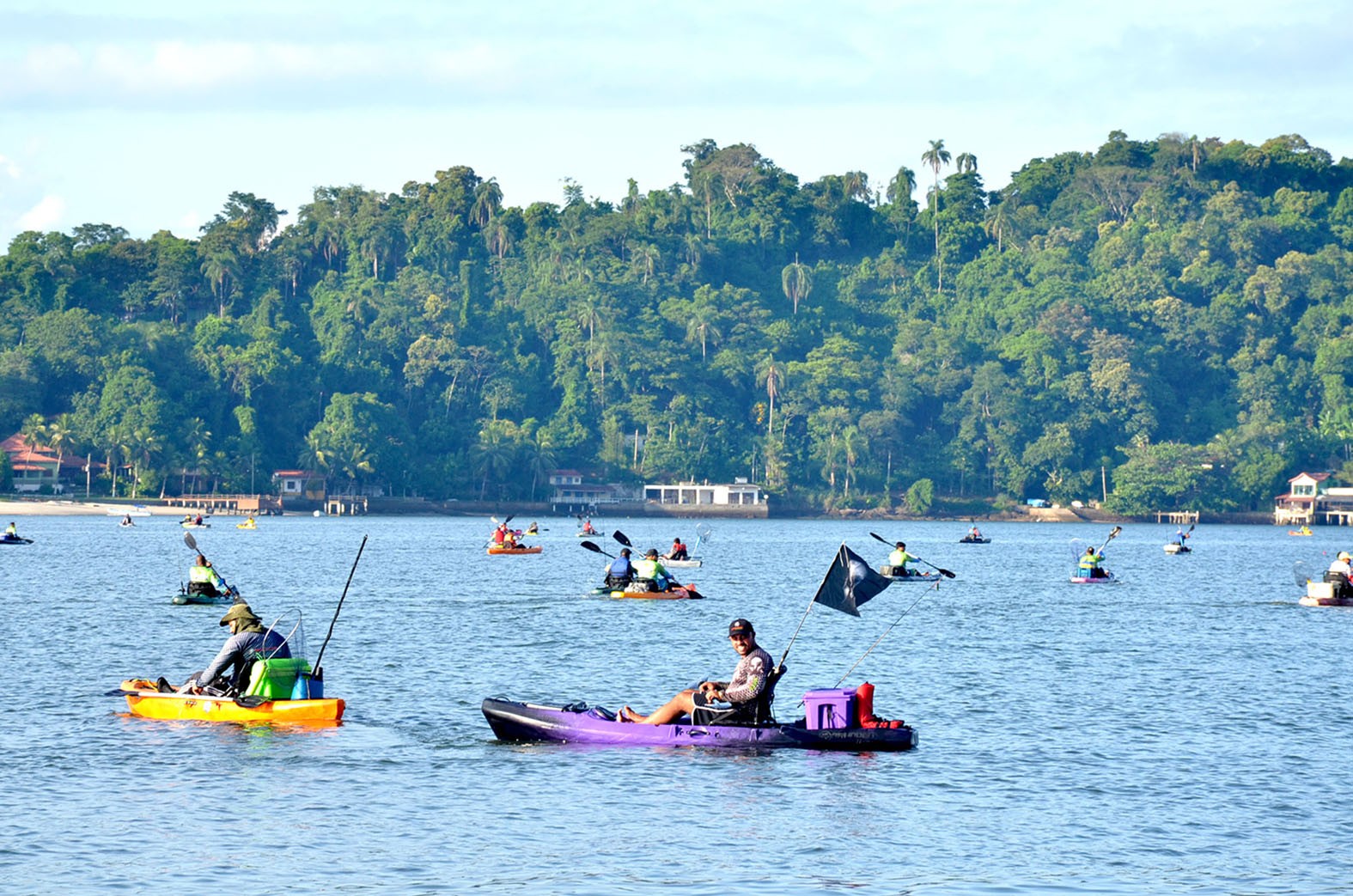 A expectativa é reunir mais de dois mil pescadores, 800 caiaques e cerca de três mil pessoas no festival
