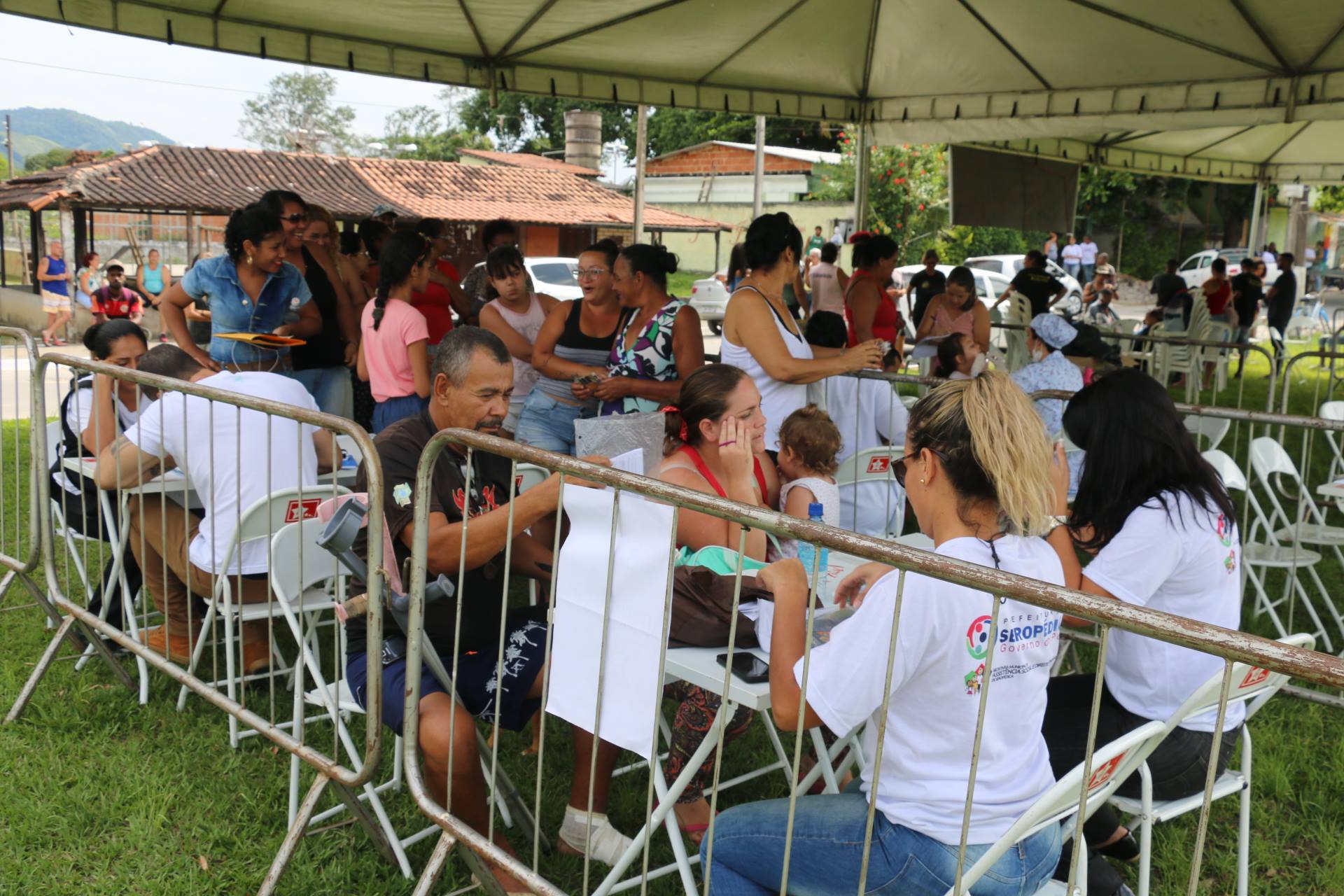 EM NOVEMBRO, bairro São Miguel, em Seropédica recebeu a ação social