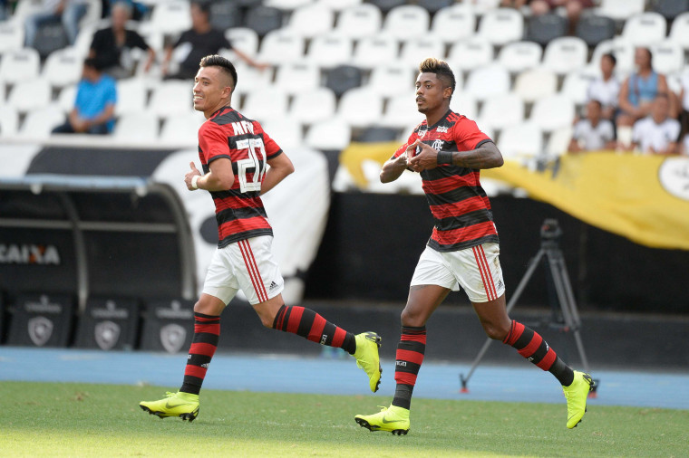 Bruno Henrique mudou o jogo contra o Bota, fez dois gols, virou a partida e garantiu a vitória por 2 a 1