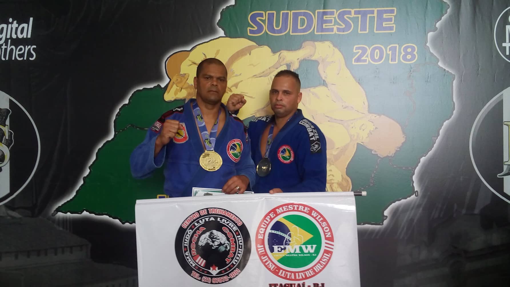 Os atletas Álvaro Rocha e Rodrigo Fernandes faturaram o ouro no Open Sudeste de Jiu-Jitsu