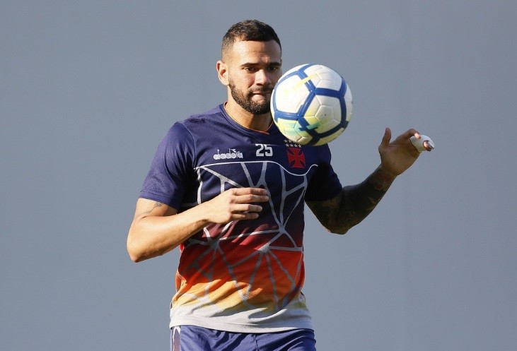 Leandro Castan destacou o trabalho forte da equipe para tirar o Vasco dessa situação ruim