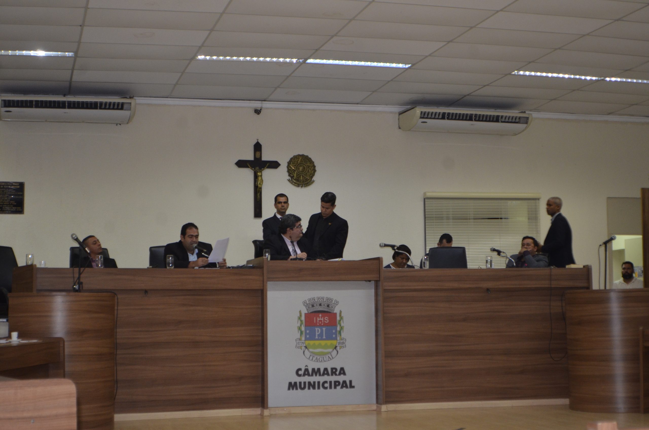 VEREADOR ANDRÉ Amorim cobrou do prefeito Charlinho a verba de R$ 6 milhões destinada a UPA