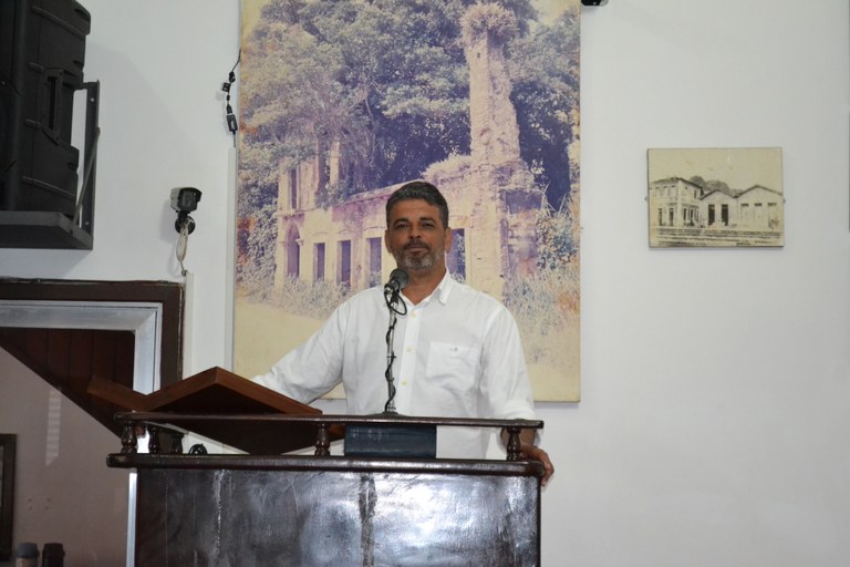 Vereador Rogério da Máquina solicitou aos colegas uma revisão na lei para aquecer a economia local