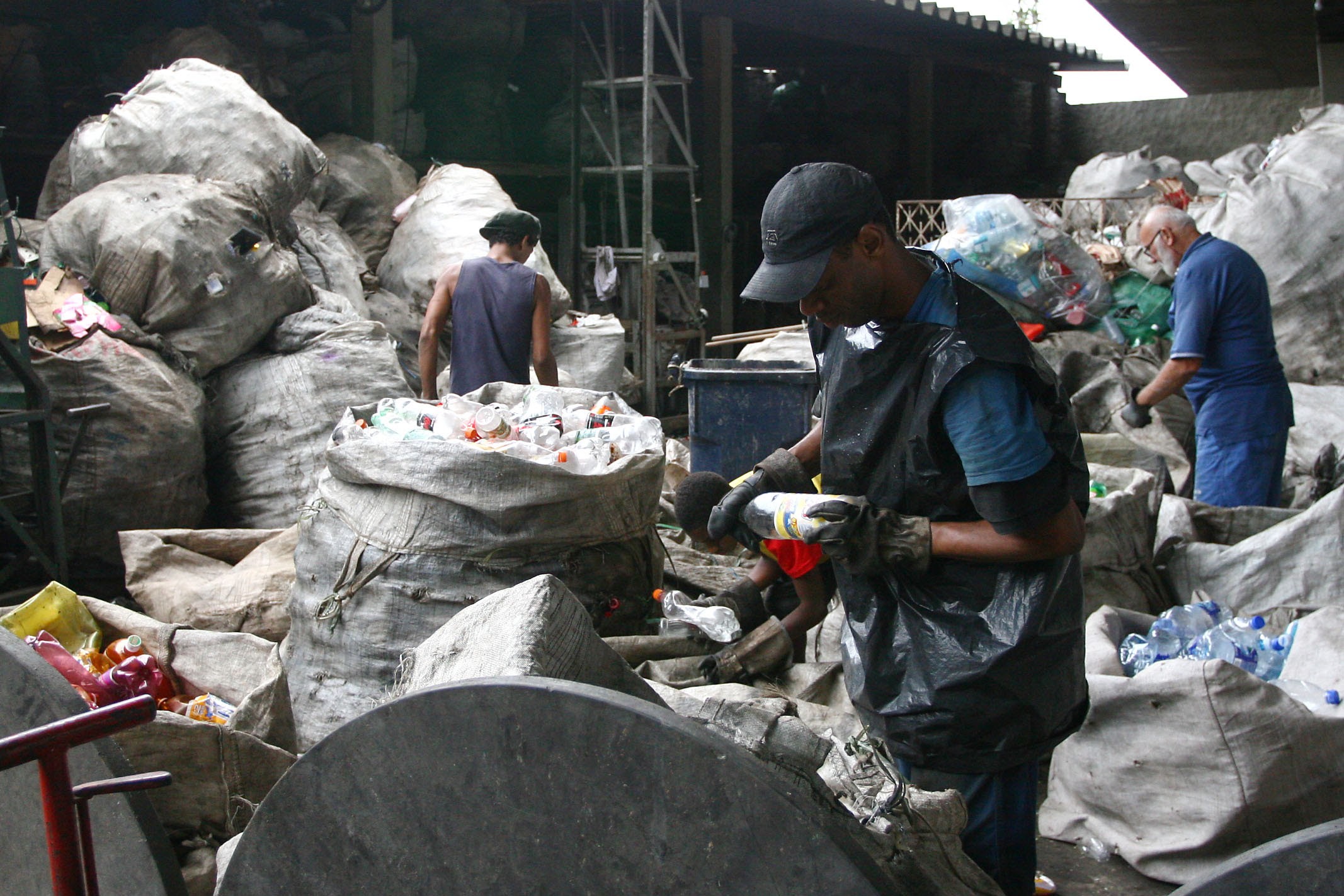 COM A lei, o processamento do lixo passa a ter acompanhamento em todas as suas etapas