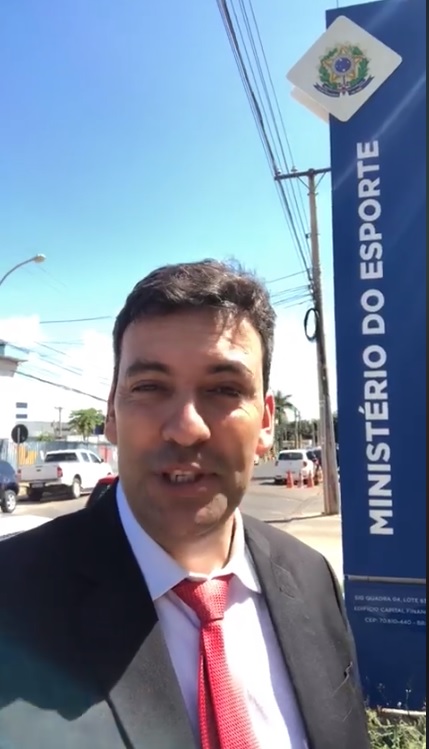 NAS REDES sociais, o prefeito Alan Bombeiro celebrou a continuação do Programa Segundo Tempo