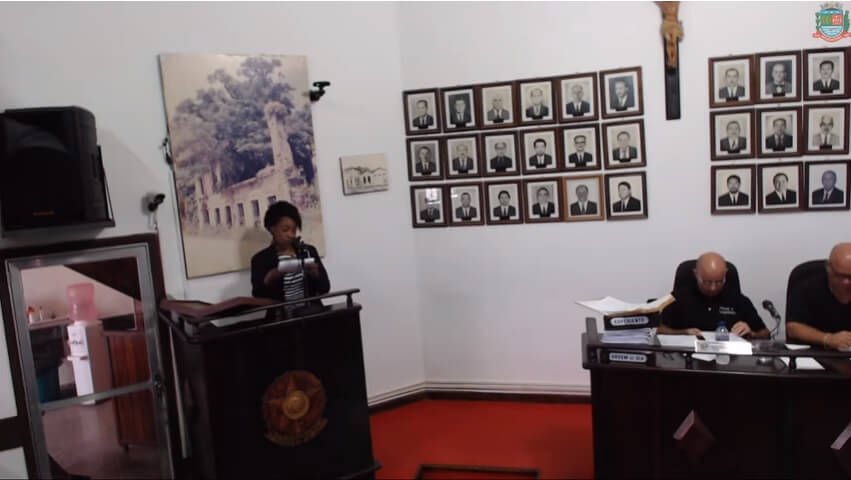 SERVIDORA FEZ a leitura das reivindicações da categoria e destaca o diálogo com o Legislativo e o Executivo