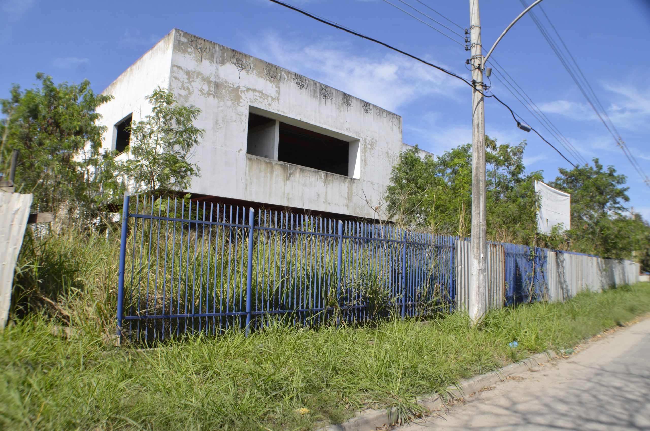 A Escola do Piranema foi uma das obras abandonadas citadas pelo vereador Genildo Gandra