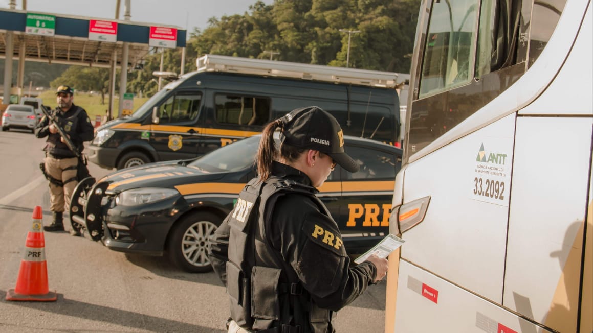 A PRF vai atuar na fiscalização de veículos nas rodovias do estado durante o período de carnaval