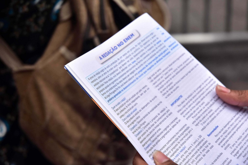 GABARITO OFICIAL da prova do Enem deve ser divulgado na quarta-feira (14)
