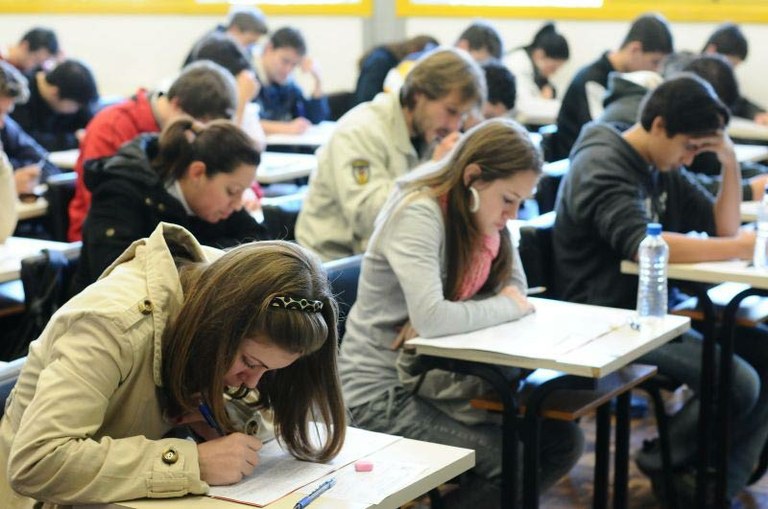 Inscrições para vestibular a distancia público Cederj