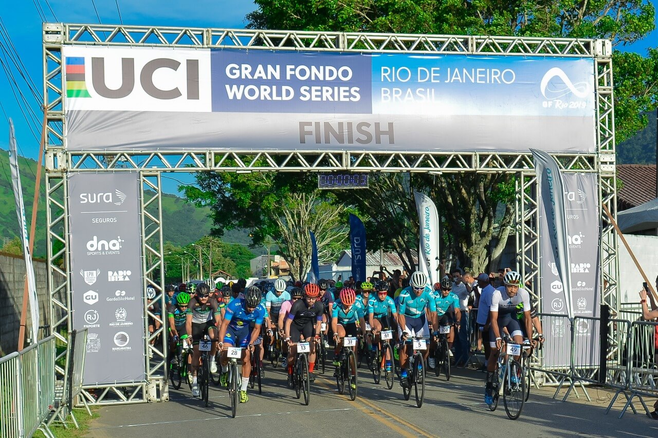Mais de mil ciclistas participaram da 9ª etapa do Gran Fondo Rio de Janeiro, no domingo, em Mangaratib